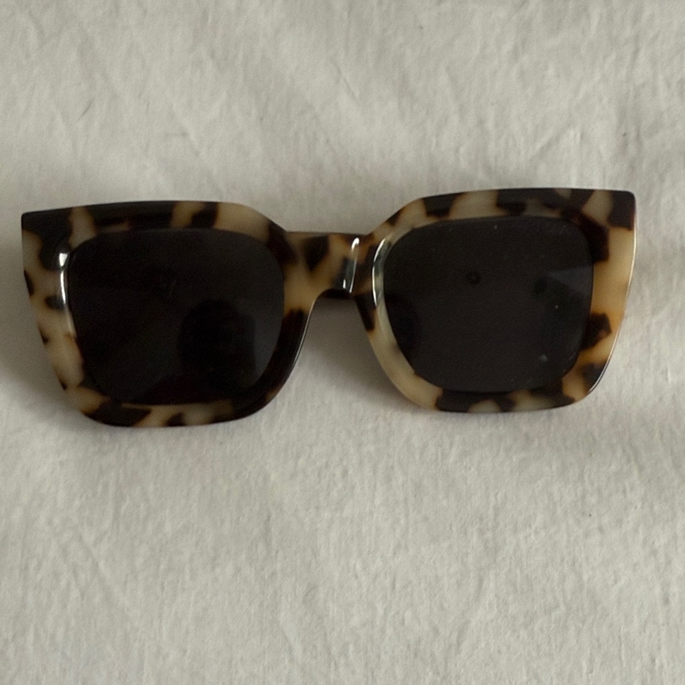 Sea Leopard Print Women's Sunglasses